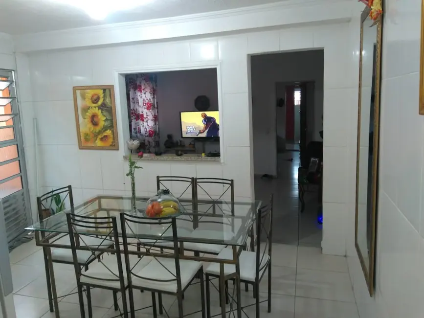 Foto 2 de Casa com 2 quartos à venda, 210m2 em Itaquera, São Paulo - SP