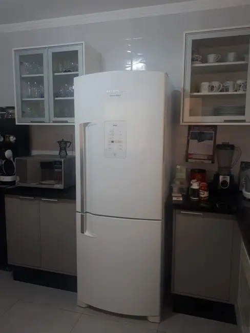 Casa com 4 quartos à venda, 300m2 em São Mateus, São Paulo - SP - imagem 9 Foto 9 de Casa com 4 quartos à venda, 300m2 em São Mateus, São Paulo - SP