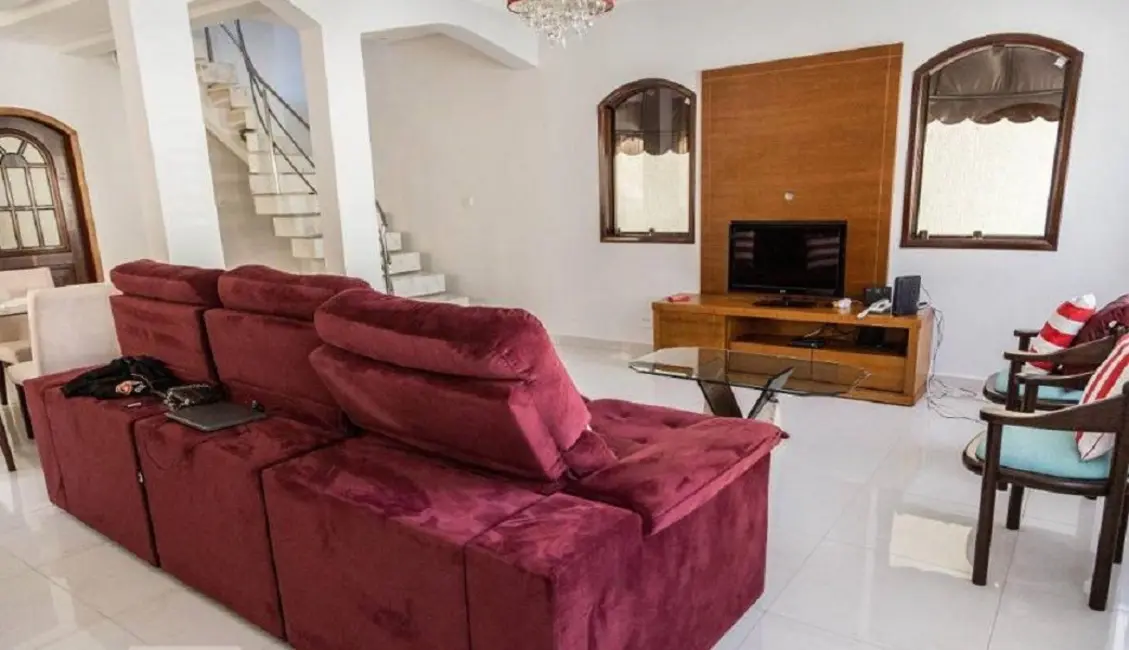 Casa com 5 quartos à venda, 400m2 em Itaquera, São Paulo - SP - imagem 3 Foto 3 de Casa com 5 quartos à venda, 400m2 em Itaquera, São Paulo - SP