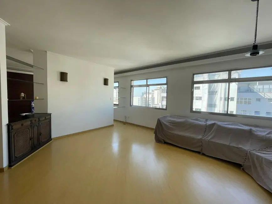 Apartamento com 3 quartos à venda, 230m2 em Higienópolis, São Paulo - SP - imagem 2 Foto 2 de Apartamento com 3 quartos à venda, 230m2 em Higienópolis, São Paulo - SP