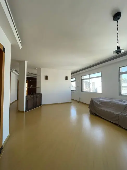 Apartamento com 3 quartos à venda, 230m2 em Higienópolis, São Paulo - SP - imagem 5 Foto 5 de Apartamento com 3 quartos à venda, 230m2 em Higienópolis, São Paulo - SP