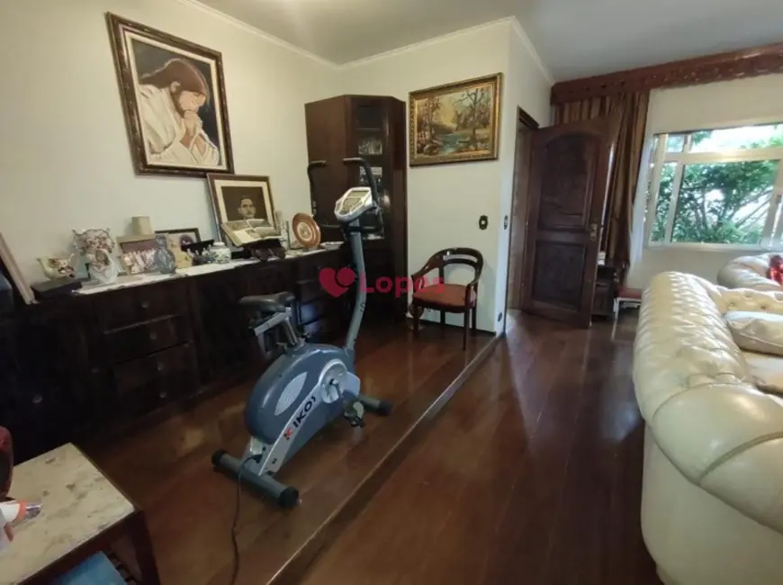 Foto 3 de Casa com 3 quartos para alugar, 330m2 em Jardim Anália Franco, São Paulo - SP