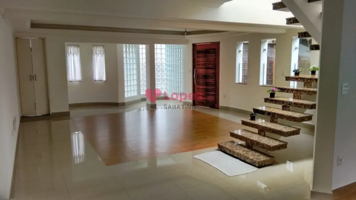 Foto 3 de Casa com 3 quartos à venda, 370m2 em São Paulo - SP
