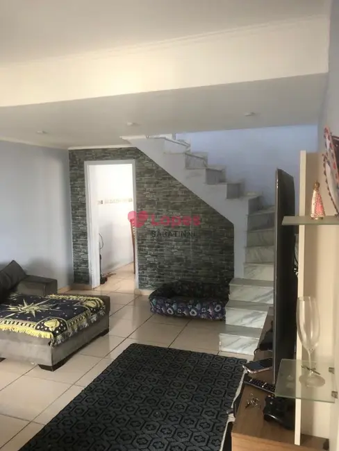 Foto 2 de Casa com 2 quartos à venda, 180m2 em Vila Nhocune, São Paulo - SP