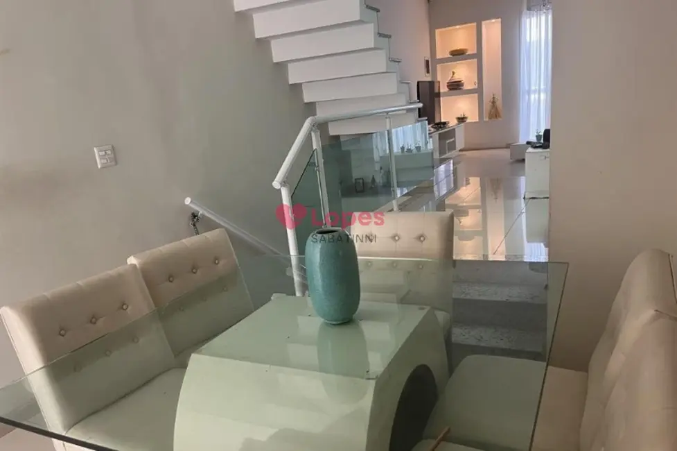 Foto 2 de Casa com 3 quartos à venda, 165m2 em Vila Carrão, São Paulo - SP