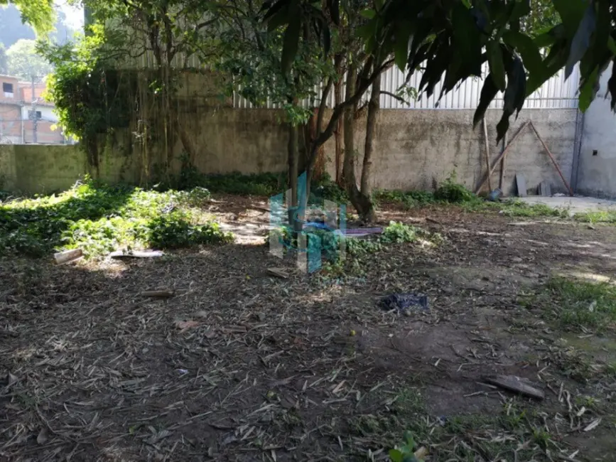 Foto 2 de Terreno / Lote à venda, 1500m2 em Vila Nilo, São Paulo - SP