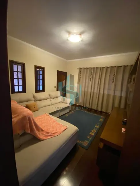 Casa com 4 quartos à venda, 190m2 em Itaquera, São Paulo - SP - imagem 3 Foto 3 de Casa com 4 quartos à venda, 190m2 em Itaquera, São Paulo - SP