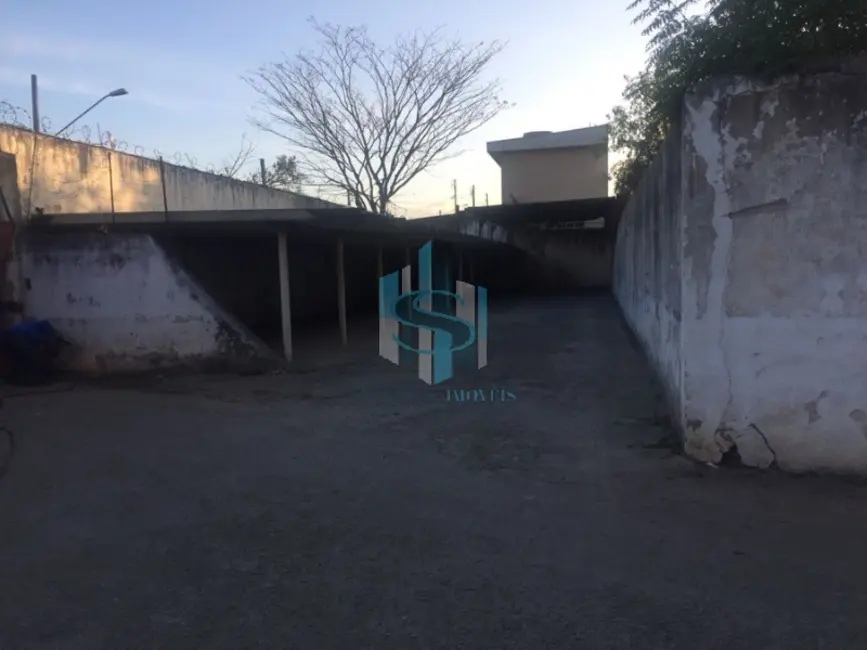 Foto 2 de Armazém / Galpão à venda, 2700m2 em São Paulo - SP