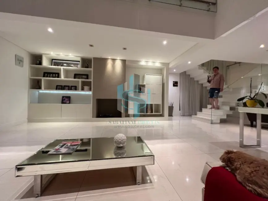 Casa com 4 quartos à venda e para alugar, 600m2 em Mooca, São Paulo - SP - imagem 5 Foto 5 de Casa com 4 quartos à venda e para alugar, 600m2 em Mooca, São Paulo - SP