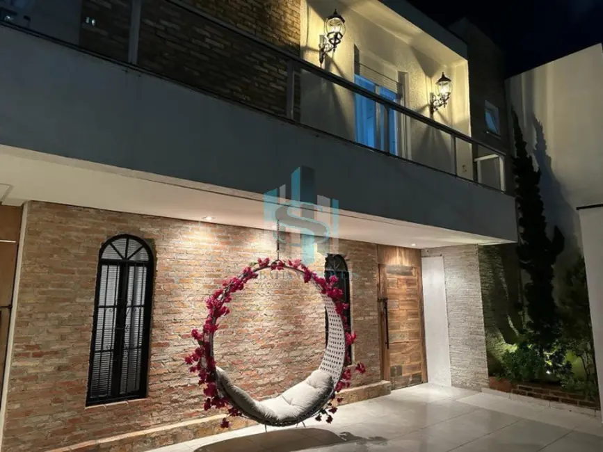 Casa com 4 quartos à venda e para alugar, 600m2 em Mooca, São Paulo - SP - imagem 2 Foto 2 de Casa com 4 quartos à venda e para alugar, 600m2 em Mooca, São Paulo - SP