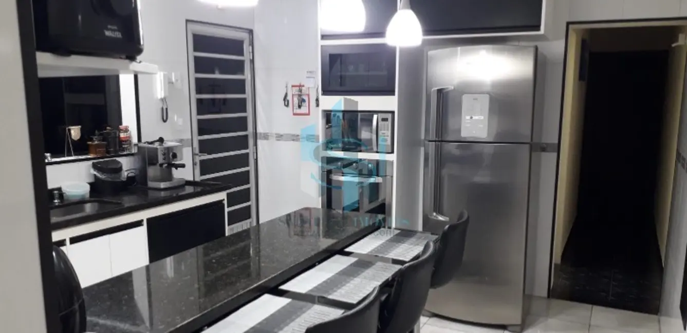 Casa com 3 quartos à venda, 248m2 em Vila Ema, São Paulo - SP - imagem 6 Foto 6 de Casa com 3 quartos à venda, 248m2 em Vila Ema, São Paulo - SP