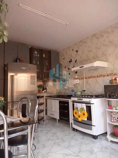 Foto 5 de Casa com 4 quartos à venda, 180m2 em Vila Ré, São Paulo - SP