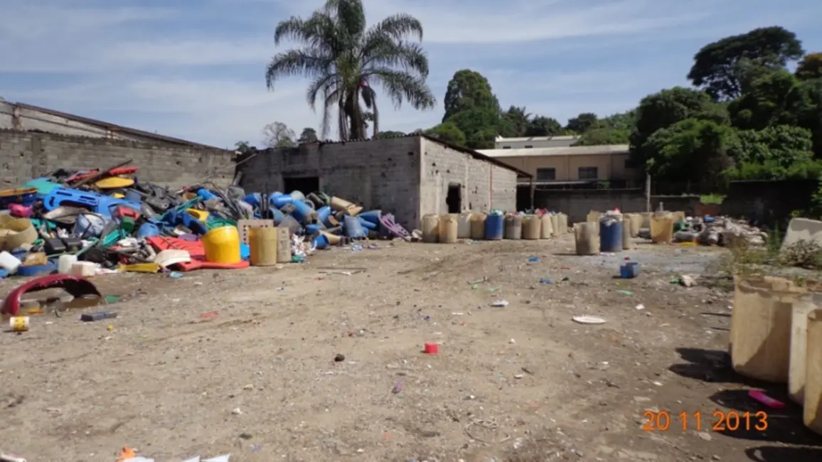 Foto 1 de Terreno / Lote à venda, 1708m2 em Lajeado, São Paulo - SP
