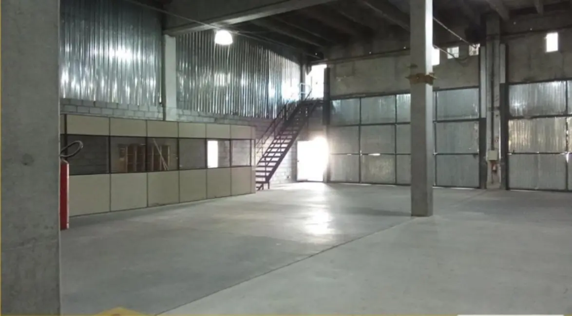 Armazém / Galpão para alugar, 760m2 em Parque São Domingos, São Paulo - SP - imagem 6 Foto 6 de Armazém / Galpão para alugar, 760m2 em Parque São Domingos, São Paulo - SP