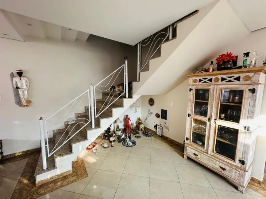 Casa com 3 quartos à venda, 226m2 em Vila Guilhermina, São Paulo - SP - imagem 5 Foto 5 de Casa com 3 quartos à venda, 226m2 em Vila Guilhermina, São Paulo - SP