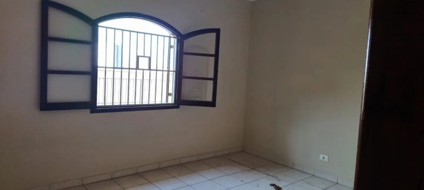 Foto 9 de Casa com 2 quartos à venda, 180m2 em Vila Carrão, São Paulo - SP