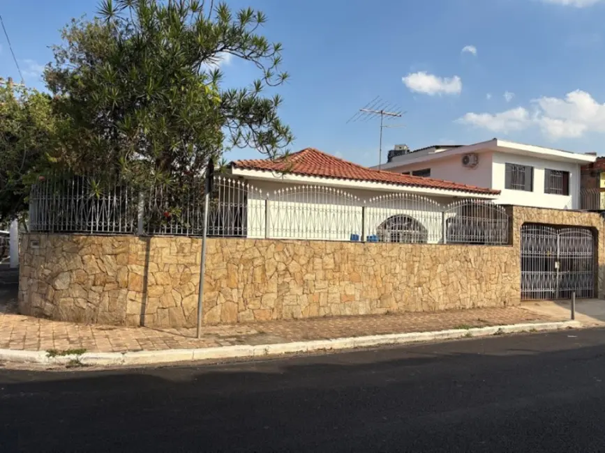 Foto 1 de Casa com 3 quartos à venda, 150m2 em Vila Carrão, São Paulo - SP