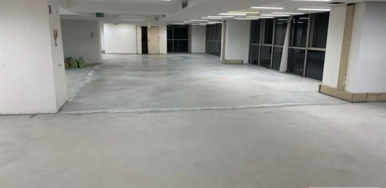 Sala Comercial para alugar, 926m2 em Centro, São Paulo - SP - imagem 6 Foto 6 de Sala Comercial para alugar, 926m2 em Centro, São Paulo - SP