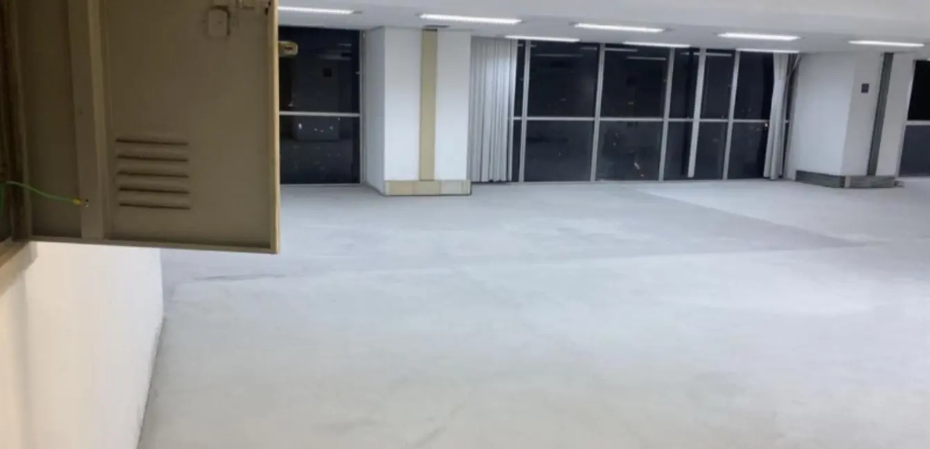 Sala Comercial para alugar, 926m2 em Centro, São Paulo - SP - imagem 8 Foto 8 de Sala Comercial para alugar, 926m2 em Centro, São Paulo - SP
