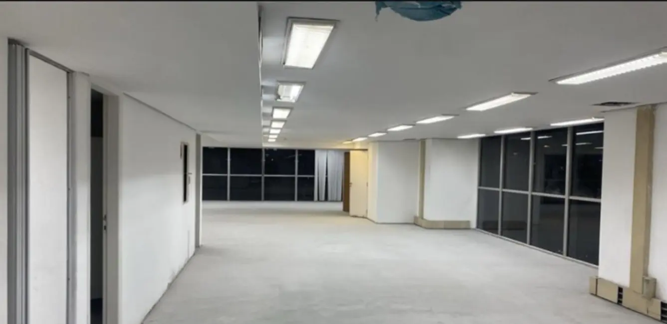 Sala Comercial para alugar, 926m2 em Centro, São Paulo - SP - imagem 4 Foto 4 de Sala Comercial para alugar, 926m2 em Centro, São Paulo - SP