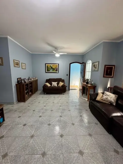 Casa com 4 quartos à venda, 202m2 em Vila Ema, São Paulo - SP - imagem 4 Foto 4 de Casa com 4 quartos à venda, 202m2 em Vila Ema, São Paulo - SP