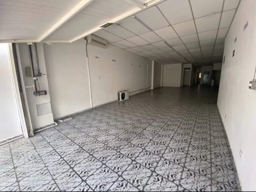 Armazém / Galpão para alugar, 300m2 em Aclimação, São Paulo - SP - imagem 4 Foto 4 de Armazém / Galpão para alugar, 300m2 em Aclimação, São Paulo - SP