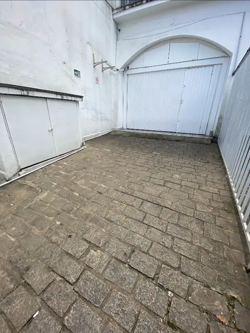 Armazém / Galpão para alugar, 300m2 em Aclimação, São Paulo - SP - imagem 2 Foto 2 de Armazém / Galpão para alugar, 300m2 em Aclimação, São Paulo - SP