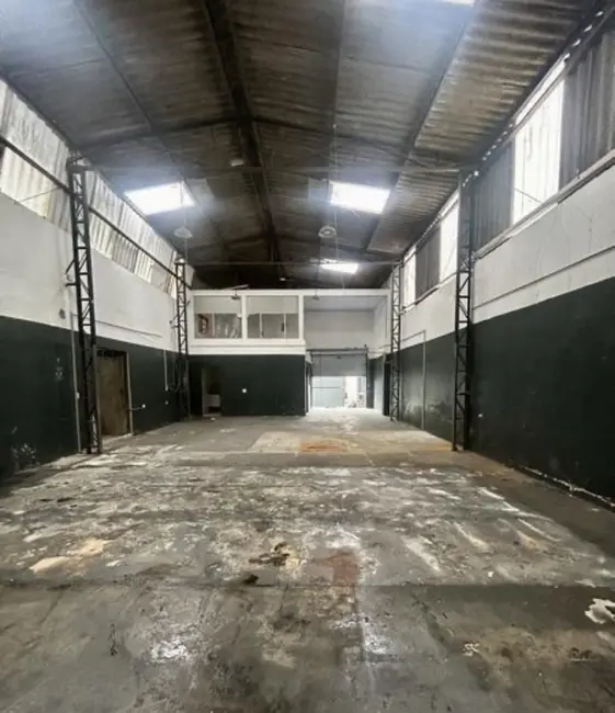 Armazém / Galpão à venda e para alugar, 216m2 em Vila Nova Mazzei, São Paulo - SP - imagem 8 Foto 8 de Armazém / Galpão à venda e para alugar, 216m2 em Vila Nova Mazzei, São Paulo - SP