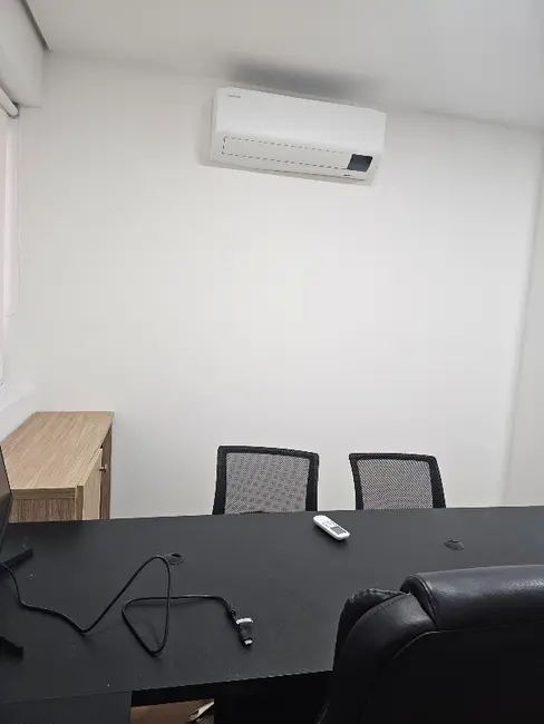 Sala Comercial para alugar, 40m2 em Vila Carrão, São Paulo - SP - imagem 1 Foto 1 de Sala Comercial para alugar, 40m2 em Vila Carrão, São Paulo - SP
