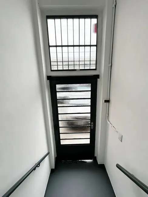 Armazém / Galpão para alugar, 250m2 em Itaquera, São Paulo - SP - imagem 4 Foto 4 de Armazém / Galpão para alugar, 250m2 em Itaquera, São Paulo - SP