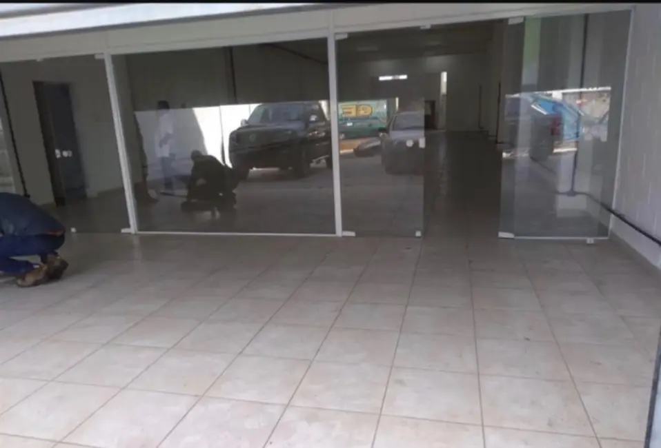 Prédio Inteiro à venda, 800m2 em Cidade Soberana, Guarulhos - SP - imagem 1 Foto 1 de Prédio Inteiro à venda, 800m2 em Cidade Soberana, Guarulhos - SP