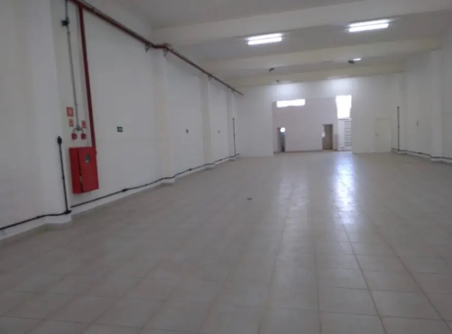 Prédio Inteiro à venda, 800m2 em Cidade Soberana, Guarulhos - SP - imagem 8 Foto 8 de Prédio Inteiro à venda, 800m2 em Cidade Soberana, Guarulhos - SP