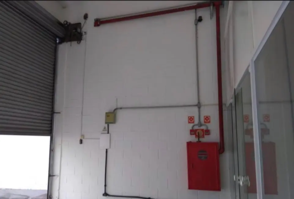 Prédio Inteiro à venda, 800m2 em Cidade Soberana, Guarulhos - SP - imagem 4 Foto 4 de Prédio Inteiro à venda, 800m2 em Cidade Soberana, Guarulhos - SP