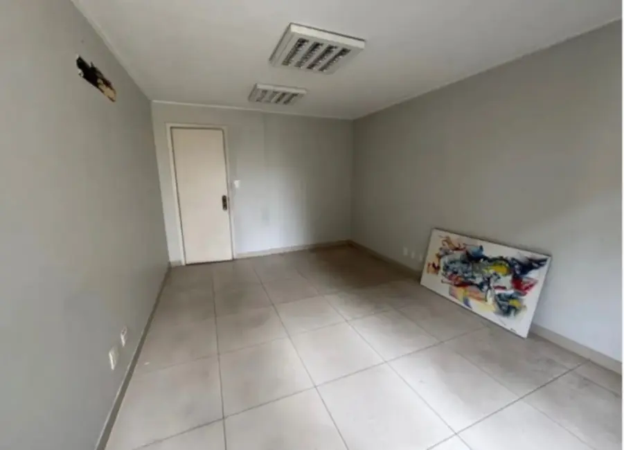 Loja à venda e para alugar, 109m2 em República, São Paulo - SP - imagem 3 Foto 3 de Loja à venda e para alugar, 109m2 em República, São Paulo - SP