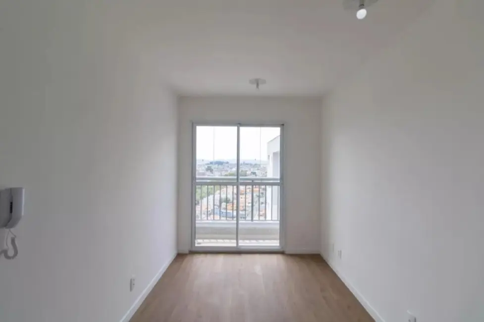 Foto 2 de Apartamento com 2 quartos para alugar, 36m2 em Vila Guilhermina, São Paulo - SP