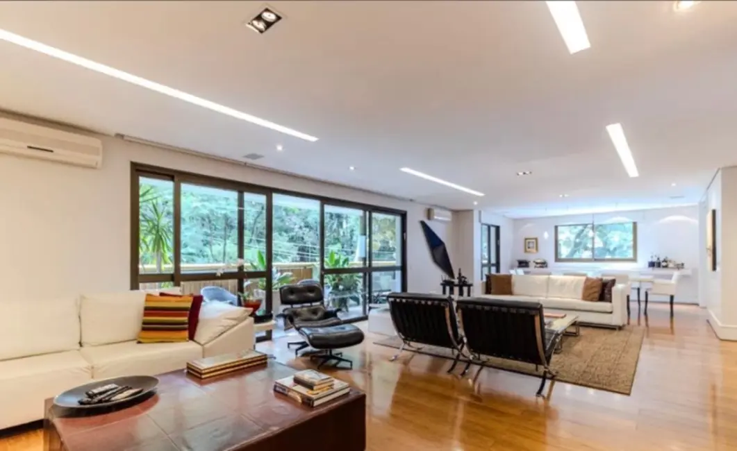 Foto 2 de Apartamento com 3 quartos à venda, 303m2 em Higienópolis, São Paulo - SP