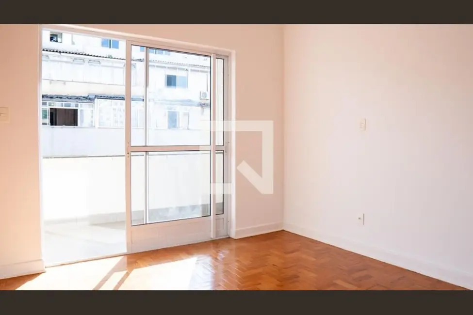 Kitnet com 1 quarto à venda, 47m2 em Santa Cecília, São Paulo - SP - imagem 3 Foto 3 de Kitnet com 1 quarto à venda, 47m2 em Santa Cecília, São Paulo - SP