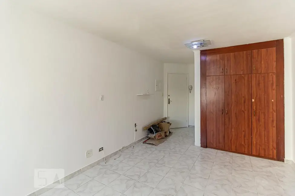 Kitnet com 1 quarto à venda, 31m2 em Higienópolis, São Paulo - SP - imagem 6 Foto 6 de Kitnet com 1 quarto à venda, 31m2 em Higienópolis, São Paulo - SP