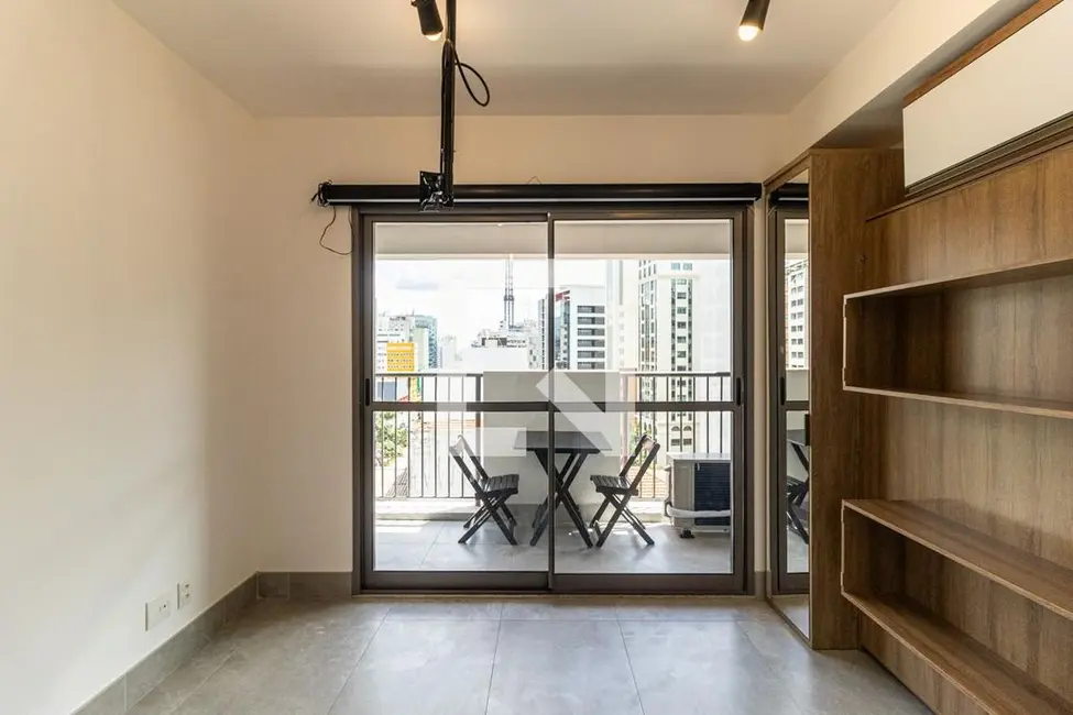 Kitnet com 1 quarto à venda, 24m2 em Higienópolis, São Paulo - SP - imagem 2 Foto 2 de Kitnet com 1 quarto à venda, 24m2 em Higienópolis, São Paulo - SP
