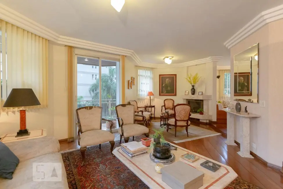 Apartamento com 3 quartos à venda, 198m2 em Higienópolis, São Paulo - SP - imagem 5 Foto 5 de Apartamento com 3 quartos à venda, 198m2 em Higienópolis, São Paulo - SP