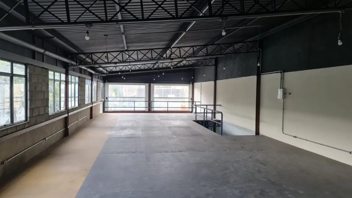 Foto 2 de Armazém / Galpão à venda e para alugar, 300m2 em Vila Baruel, São Paulo - SP