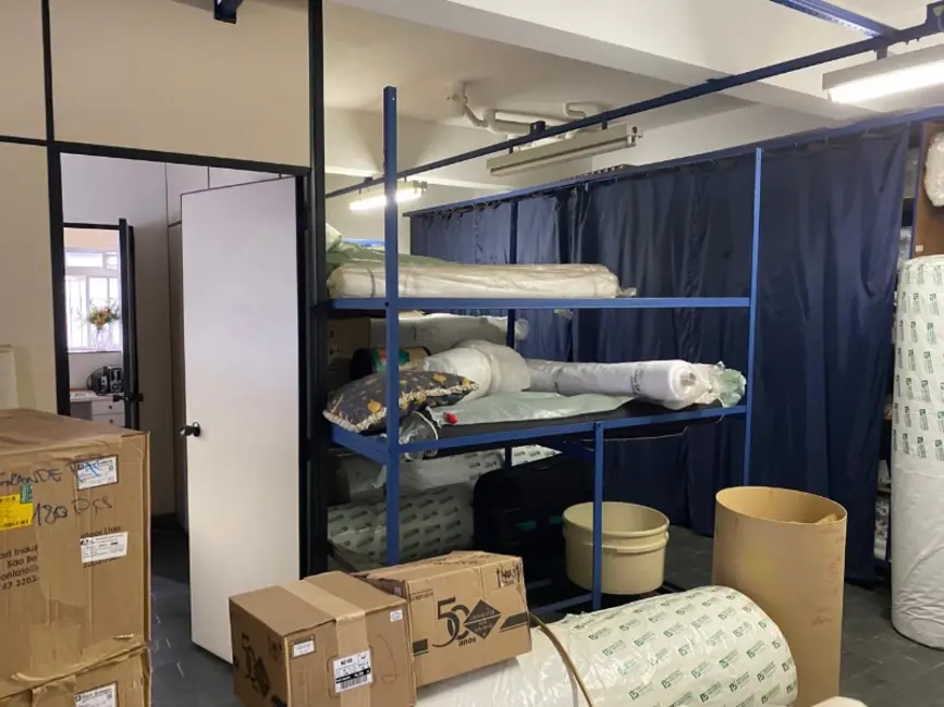 Foto 8 de Sala Comercial à venda, 230m2 em Ferreira, São Paulo - SP