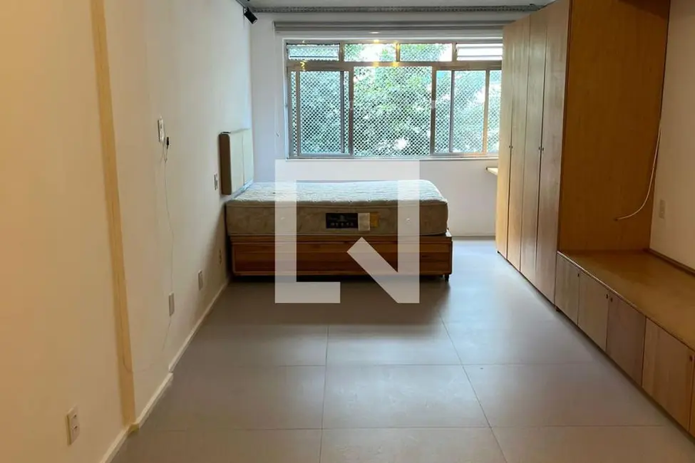 Kitnet com 1 quarto à venda, 40m2 em Santa Cecília, São Paulo - SP - imagem 2 Foto 2 de Kitnet com 1 quarto à venda, 40m2 em Santa Cecília, São Paulo - SP