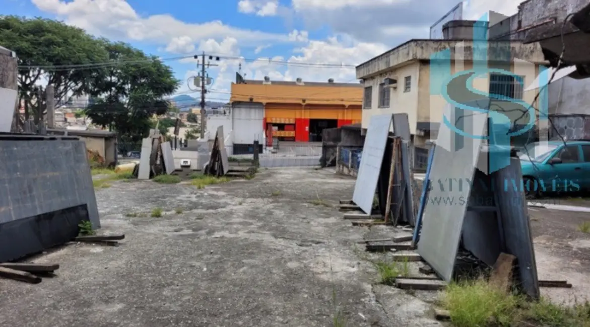 Foto 2 de Terreno / Lote à venda, 900m2 em Ayrosa, Osasco - SP