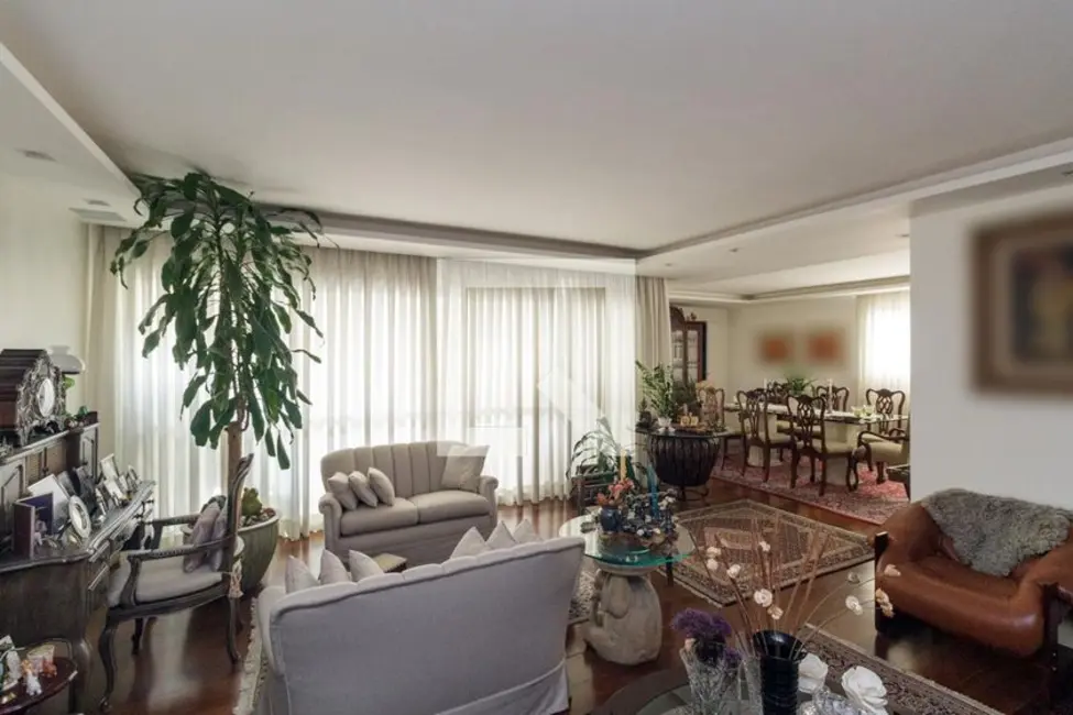 Foto 5 de Apartamento com 4 quartos à venda, 236m2 em Higienópolis, São Paulo - SP
