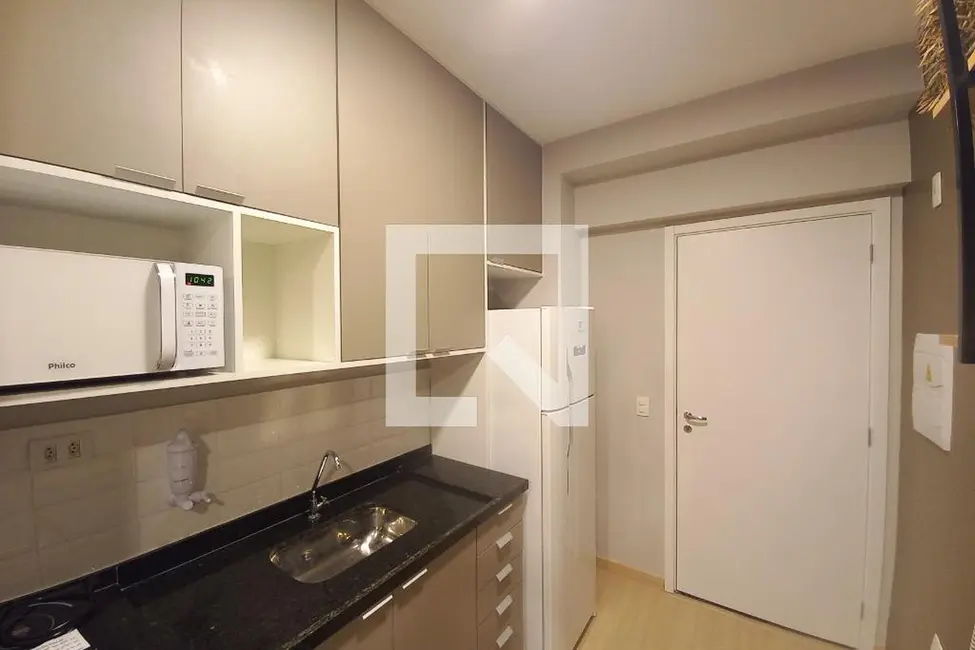 Kitnet com 1 quarto à venda, 27m2 em Higienópolis, São Paulo - SP - imagem 3 Foto 3 de Kitnet com 1 quarto à venda, 27m2 em Higienópolis, São Paulo - SP
