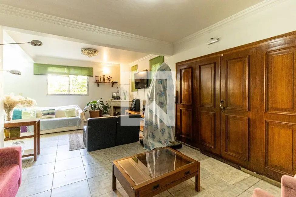 Foto 2 de Casa com 8 quartos à venda, 308m2 em Santa Cecília, São Paulo - SP