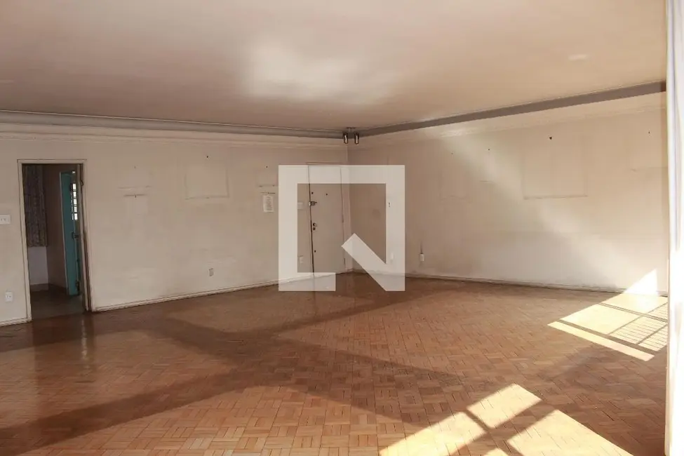 Apartamento com 3 quartos à venda, 220m2 em Higienópolis, São Paulo - SP - imagem 2 Foto 2 de Apartamento com 3 quartos à venda, 220m2 em Higienópolis, São Paulo - SP