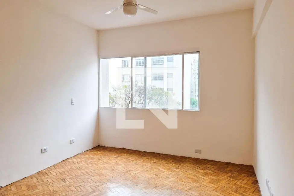 Kitnet com 1 quarto à venda, 38m2 em Santa Cecília, São Paulo - SP - imagem 2 Foto 2 de Kitnet com 1 quarto à venda, 38m2 em Santa Cecília, São Paulo - SP