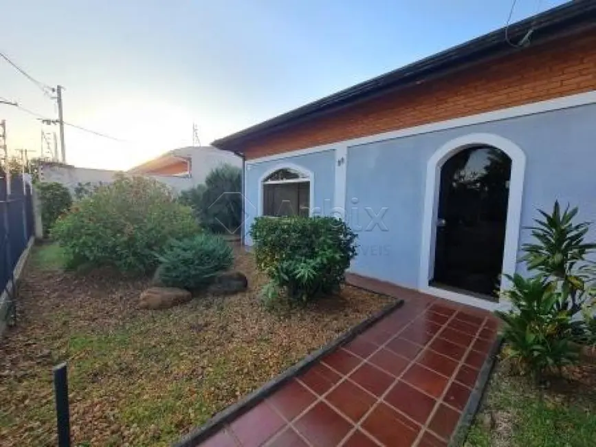 Foto 1 de Casa com 4 quartos à venda, 279m2 em Santa Bárbara D`Oeste - SP